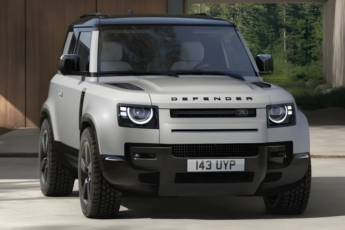 Land Rover Defender 2026 Luxury SUV